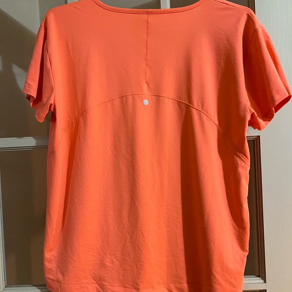 Under Armour Heat Gear Women's Bright Orange Tee - Picture 2 of 5
